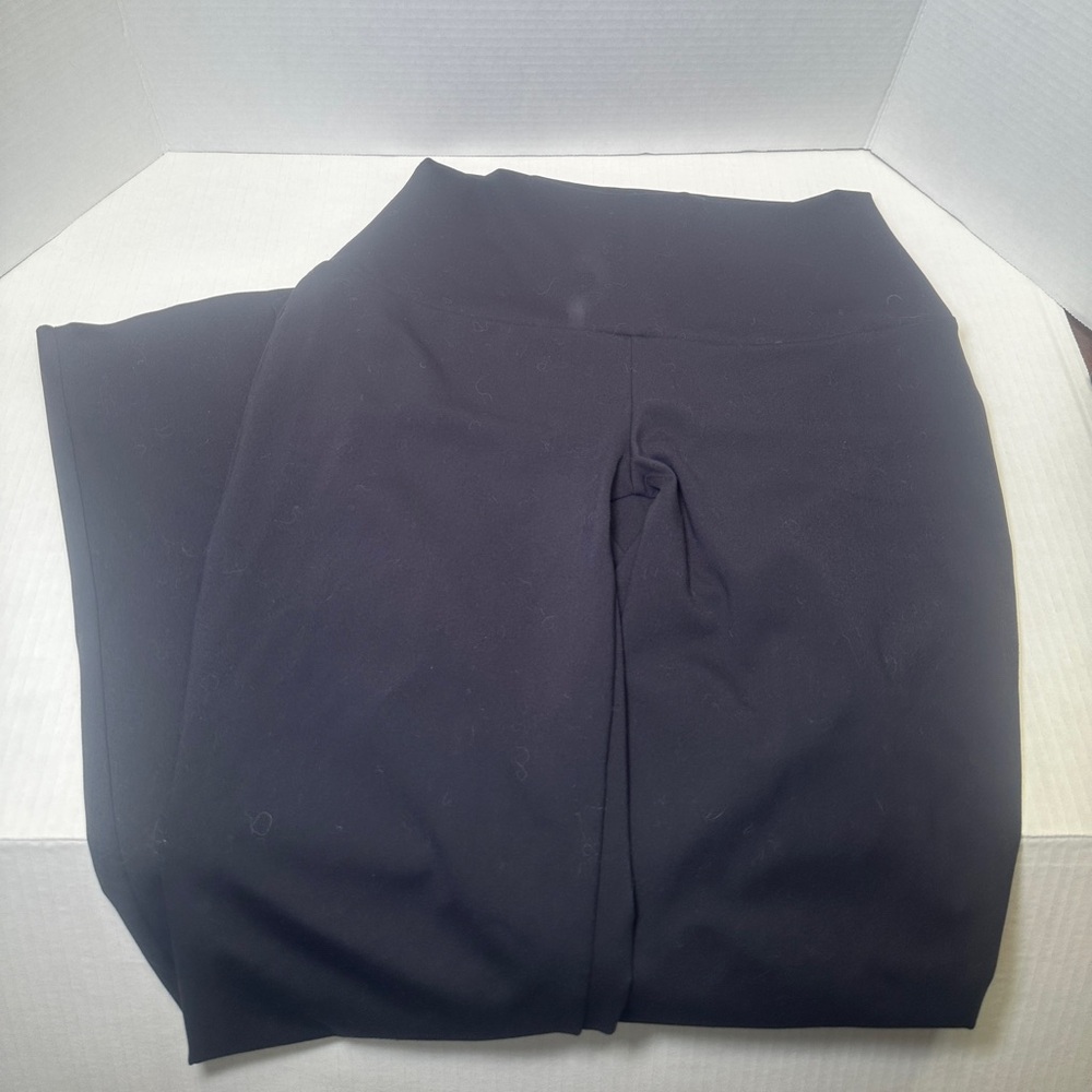 Women’s Black Flare Leggings Size M